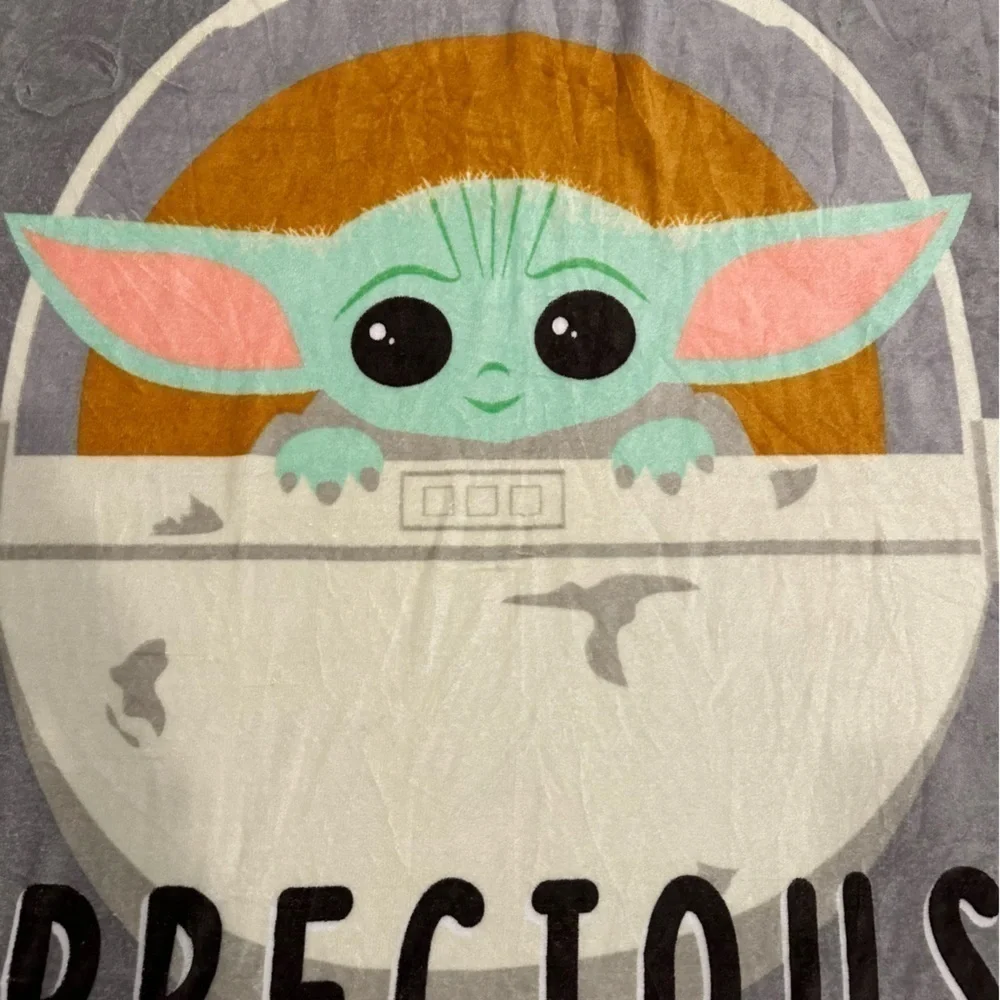 Star Wars The Mandalorian Kids Throw Blanket Precious Cargo & Baby Yoda Figure